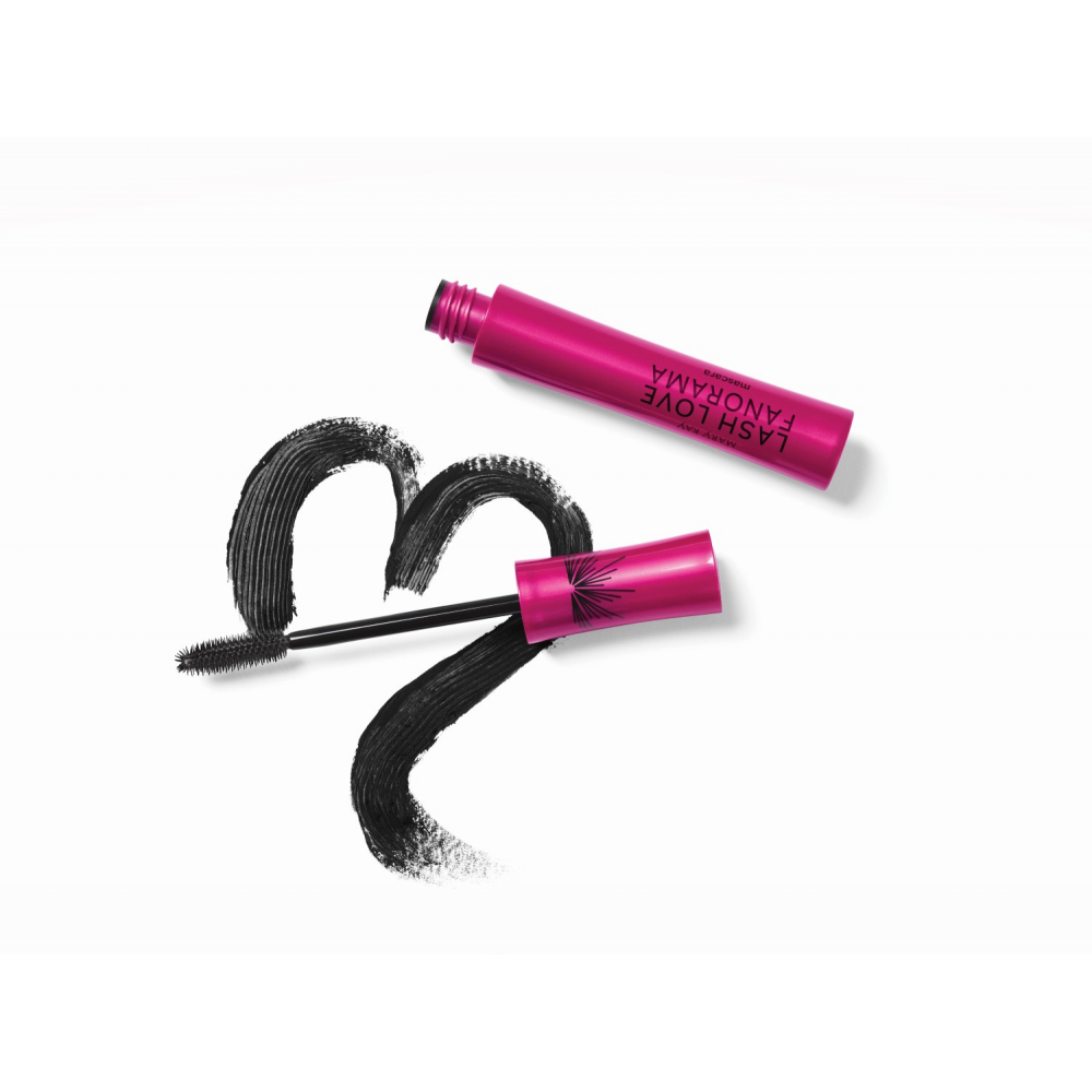 Lash Love Fanorama